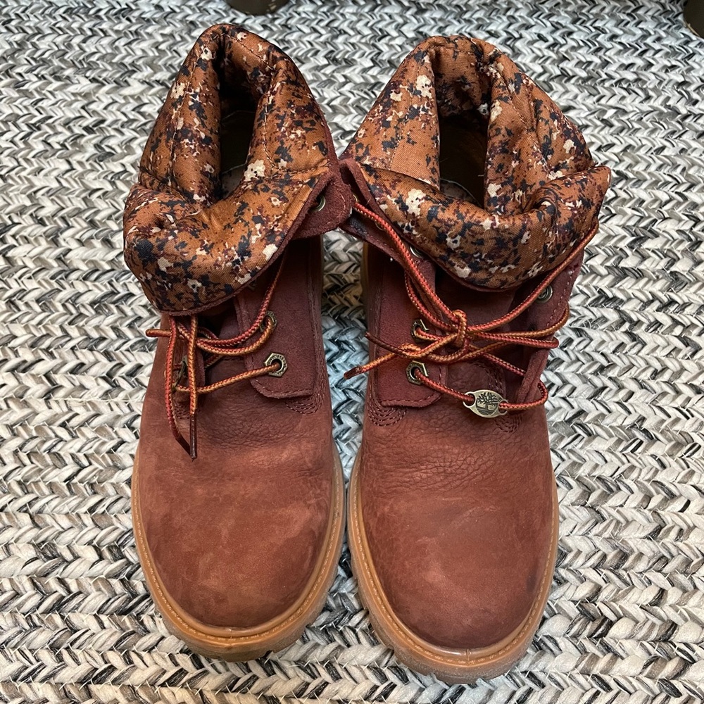 Timberlands authentic roll top boots